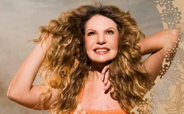 Elba Ramalho e Cavaleiros do Forró agitam os foliões nesta segunda-feira