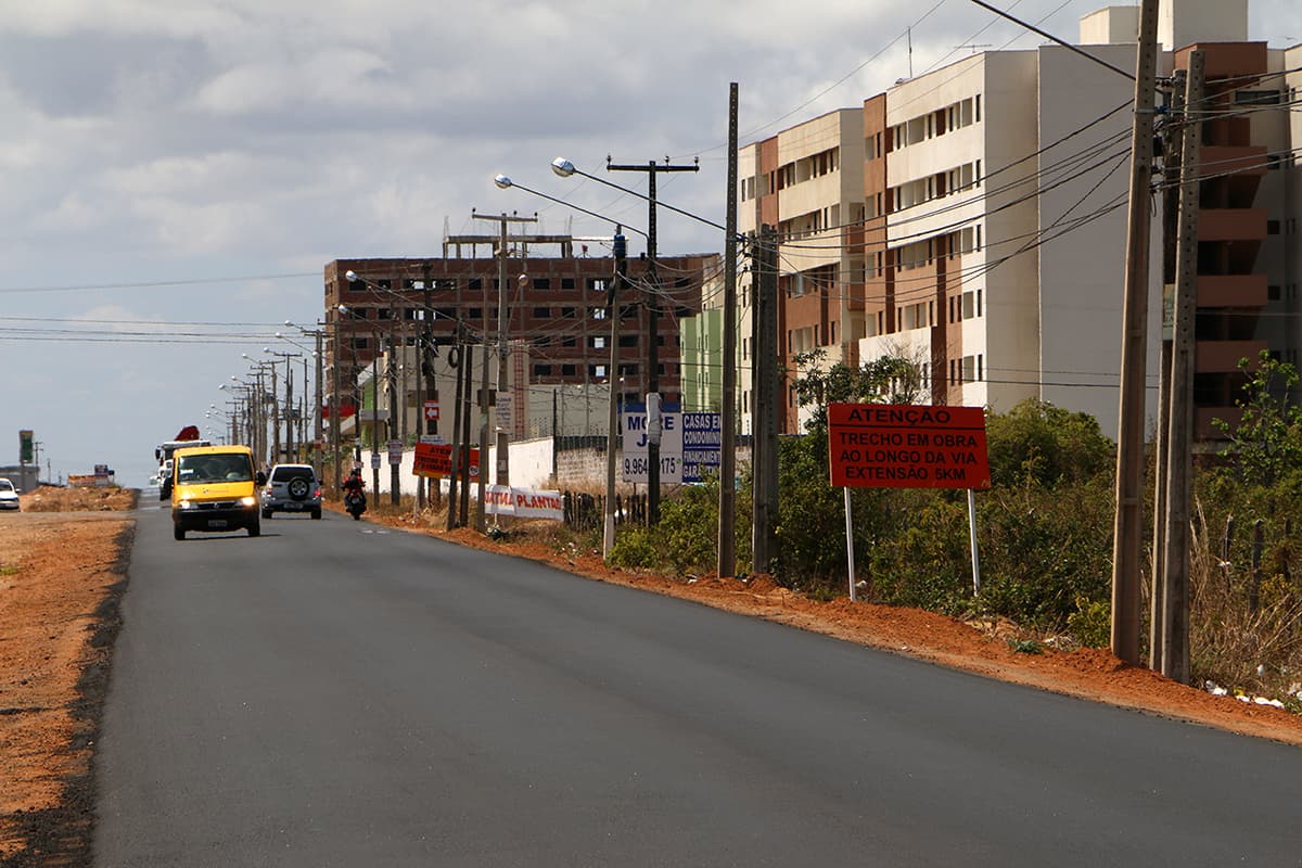 FOTOS - (Avenida Maria Lacerda a Cajupiranga): Governo conclui mais um trecho do pacote de restauração de vias