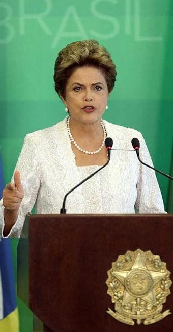 Dilma vê "luz no fim do túnel" em relação à crise econômica