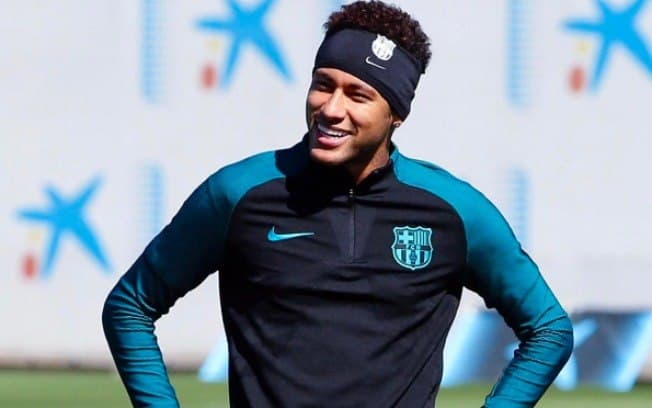Neymar teria embolsado R$ 100 milhões de bônus por renovação com Barcelona