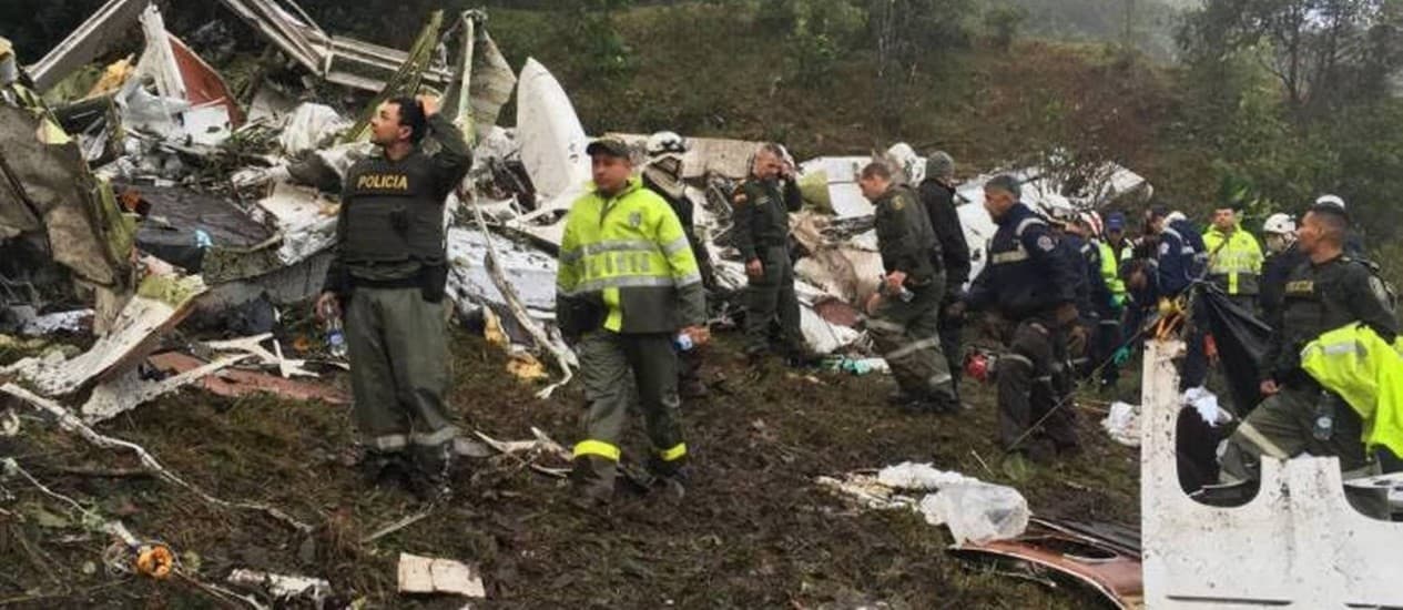 Bombeiro: ‘Avião da Chapecoense se chocou contra morro de 200 metros de altura'