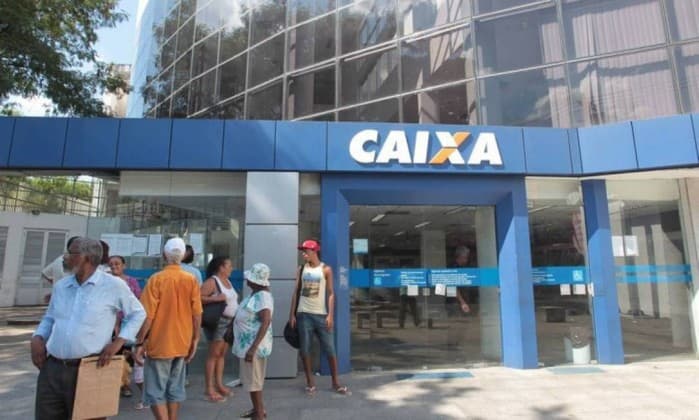Plano de demissão voluntária da Caixa vai pagar dez salários; banco quer desligar 10 mil funcionários