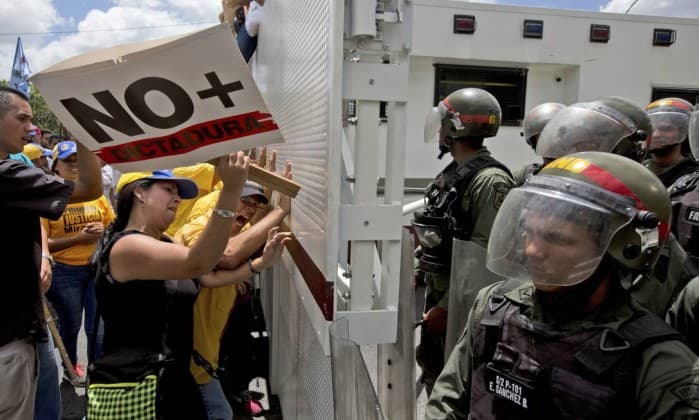 Mercosul inicia processo que pode expulsar Venezuela do bloco