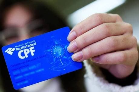 Médicos e advogados terão de declarar CPF de todos os clientes à Receita