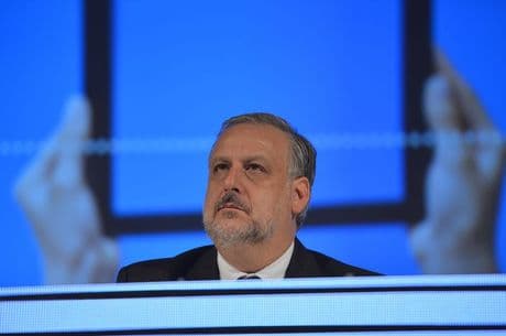 Bolsa Família pode sofrer cortes se a arrecadação não subir