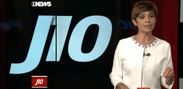 Âncora da Globo News se confunde e chama Dilma Rousseff de "ex-presidente"