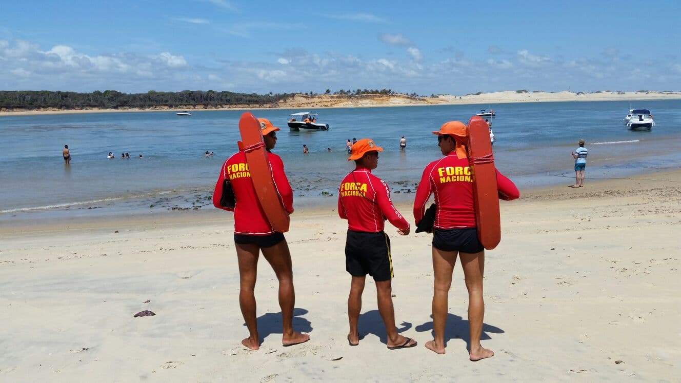 Guarda-Vidas do Corpo de Bombeiros reforçam as ações preventivas no litoral potiguar