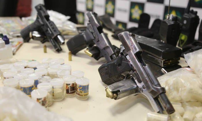 Investida contra Estatuto do Desarmamento: parlamentares querem aprovar projeto que retira exigências para compra de armas