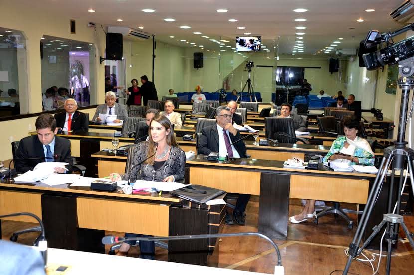 UTILIDADE PÚBLICA: Vereadores de Natal aprovam novas regras para transportes coletivos