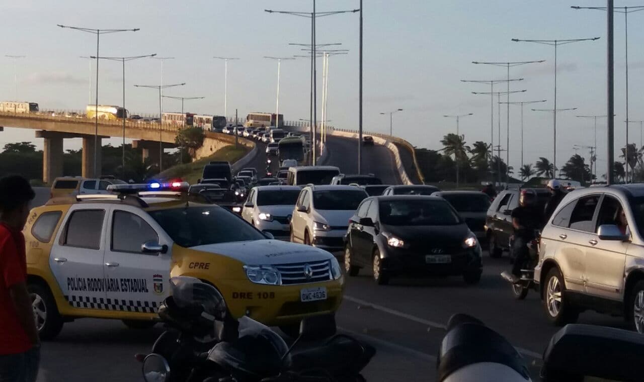 FOTOS: CPRE e CIPTur realizaram operação na Ponte Newton Navarro