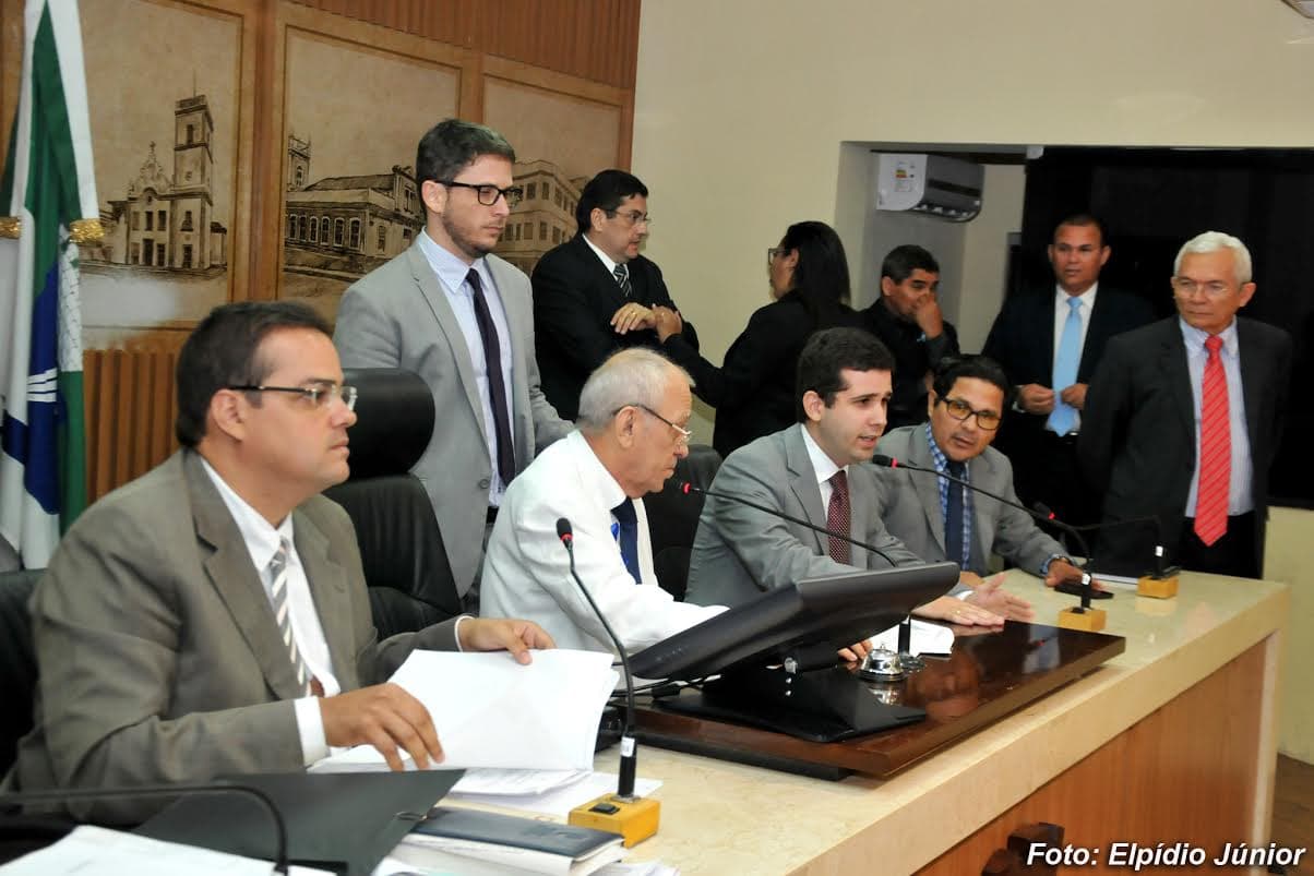 CMN aprova projeto que cria cargos efetivos, comissionados e funções gratificadas na Prefeitura