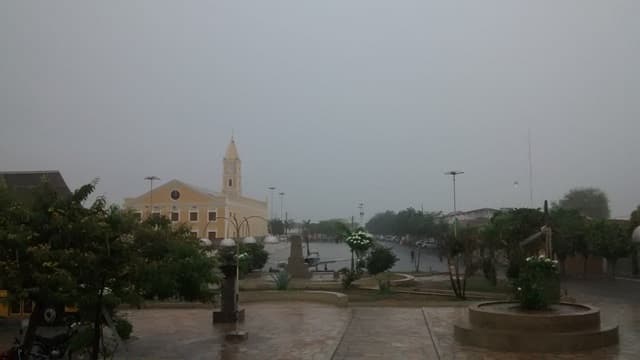 FOTO: Chuva banha Florânia e várias cidades do Seridó nesta quinta