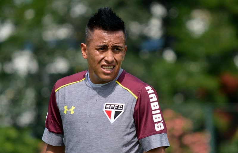 Com desfalque de goleador argentino, São Paulo divulga relacionados para decisão contra o ABC