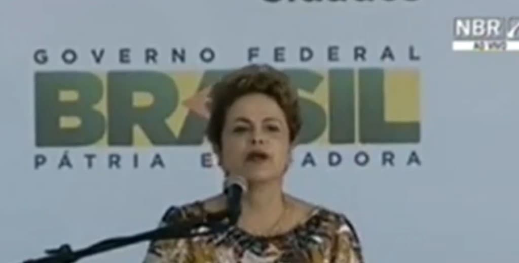 VÍDEO: Dilma comete várias gafes em discurso de entrega de casas no RJ