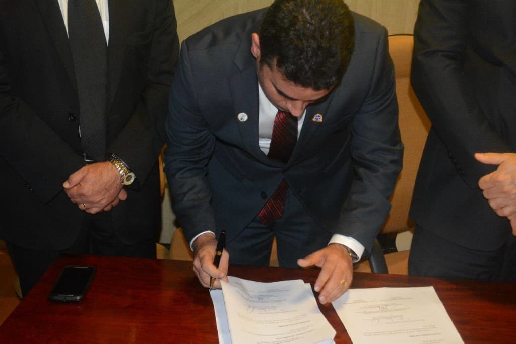 FOTOS: FEMURN inaugura escritório para prefeitos potiguares em Brasília