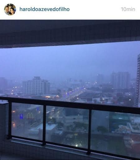 Noite de chuva, ventos e falta de energia