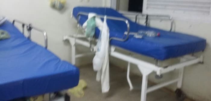 CINEMATOGRÁFICO (FOTO): Presos fogem do Hospital Monsenhor Walfredo Gurgel mesmo algemados as macas