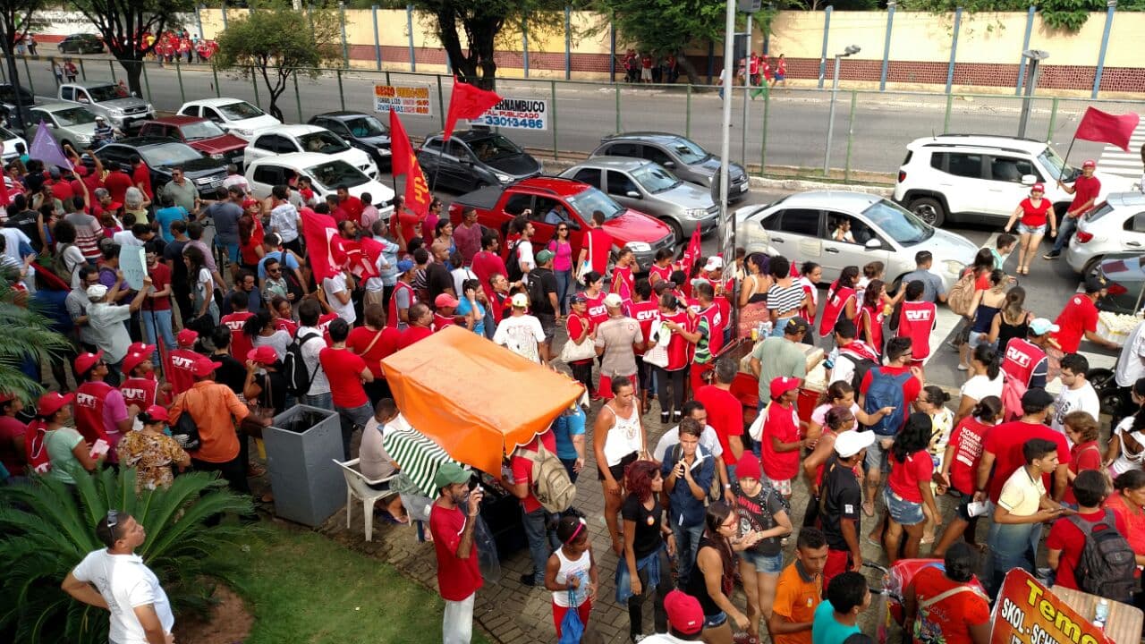 FOTOS: Manifestação em apoio ao governo e Lula em Natal nesta sexta