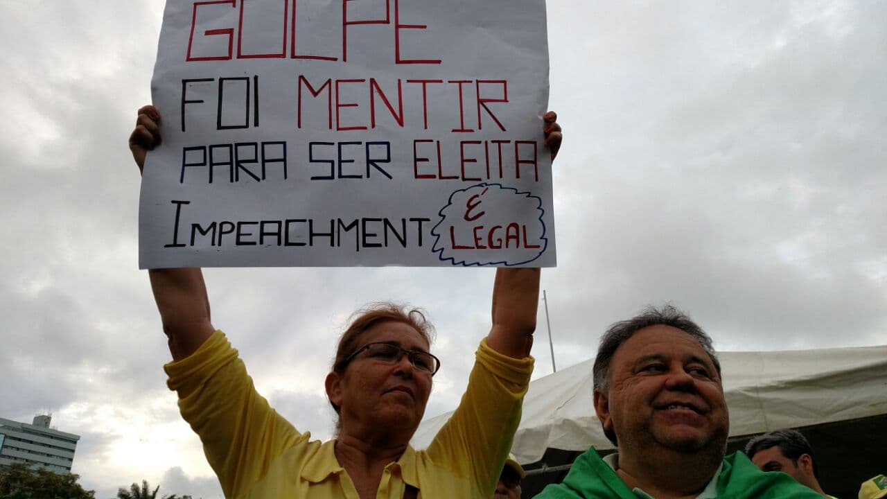 Veja FOTOS da manifestação pró-impeachment em Natal