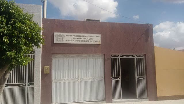 FOTO: Após operação contra fraudes, prédio do MP em São José do Campestre é arrombado