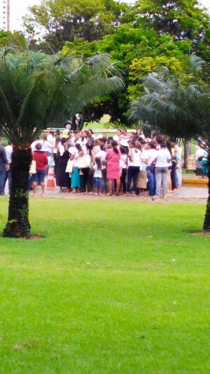 FOTOS: Mulheres de presos do Sindicato do Crime RN fazem protesto em frente à Governadoria