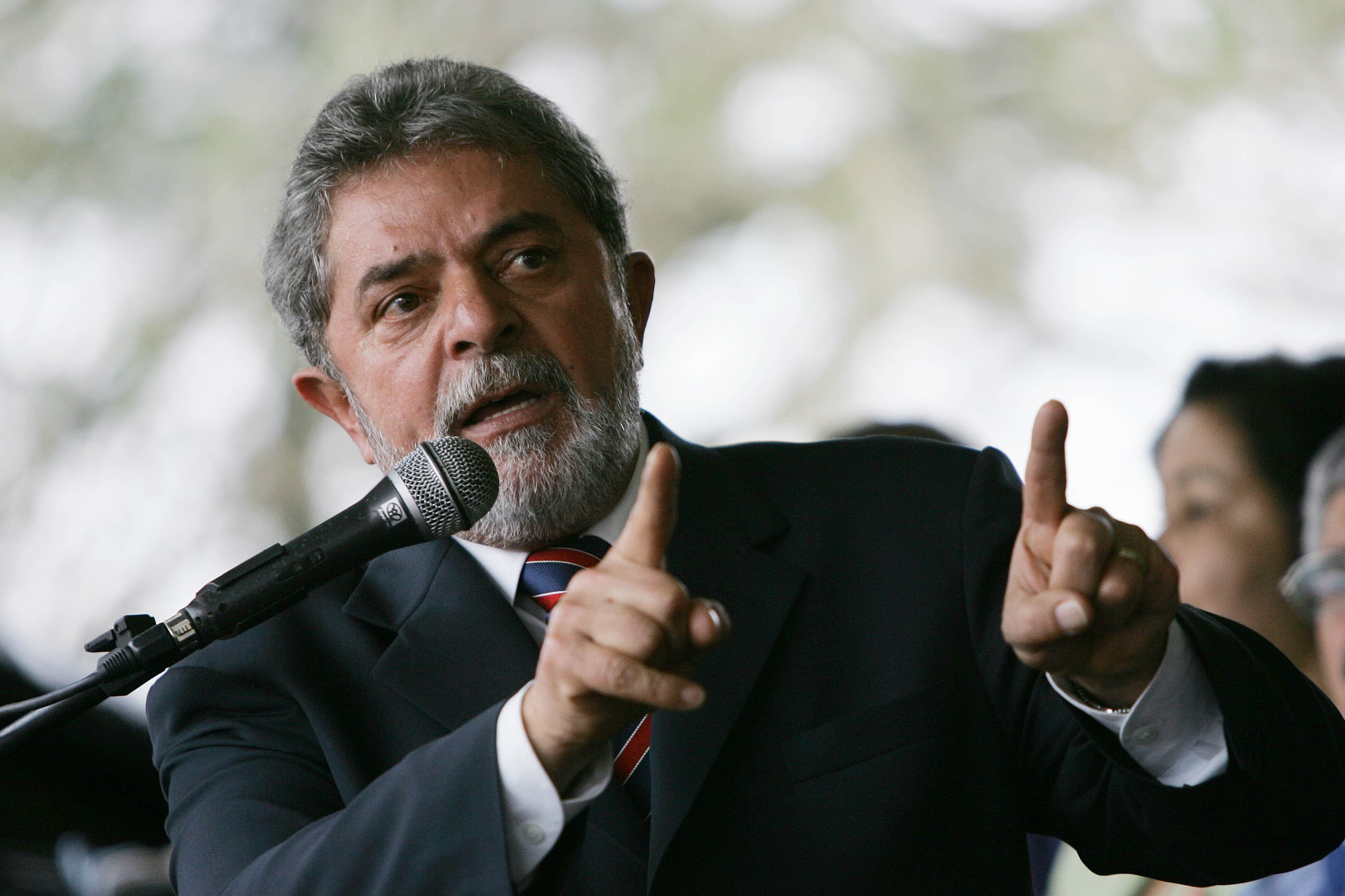 Lula move 15 ações cíveis e criminais contra jornalistas e personalidades