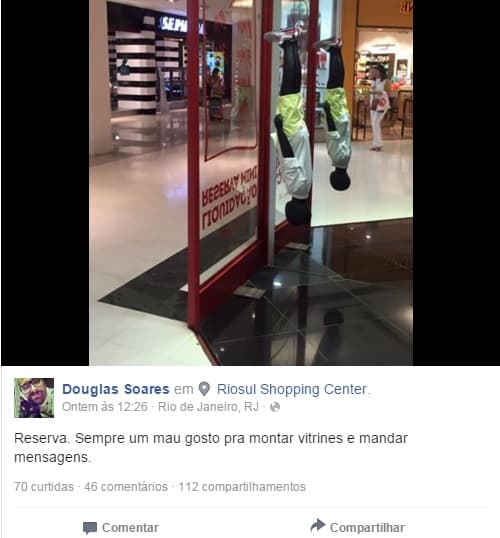 Marca de Luciano Huck é acusada de racismo ao pendurar manequins negros pelos pés