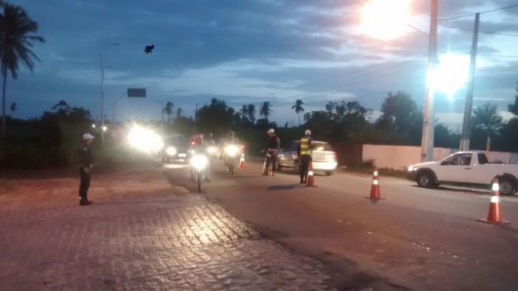 FOTOS: CPRE realiza operação em São Gonçalo do Amarante e apreende 36 motocicletas