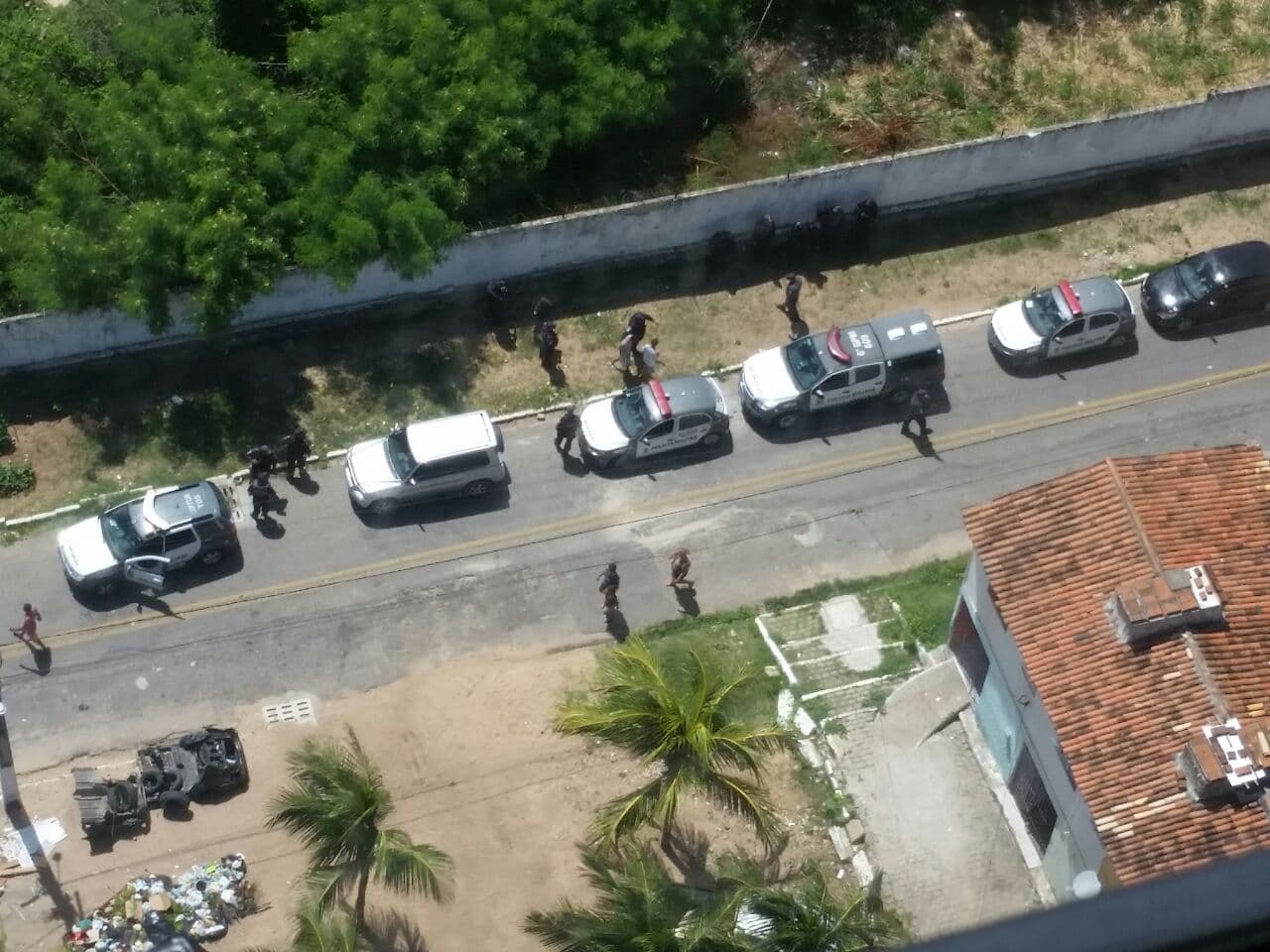 FOTOS: Potiguar 01 auxilia em prisões de suspeitos e apreensão de drogas nesta quinta-feira em Natal e região metropolitana