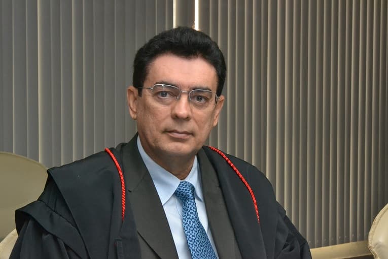 MUITO GRAVE: Conselheiro do TCE/RN é alvo de pedido de investigação por envolvimento em campanha política