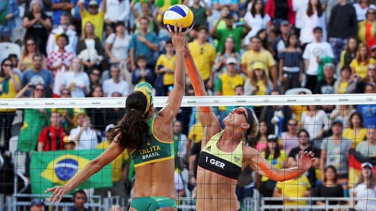 Larissa e Talita batem alemãs, ampliam sequência invicta e vão às quartas