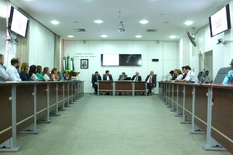 FOTOS: Governador discute PLP 257 com os demais poderes
