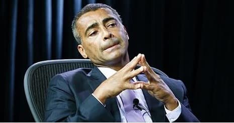 Romário quer que Congresso investigue contratos secretos da CBF