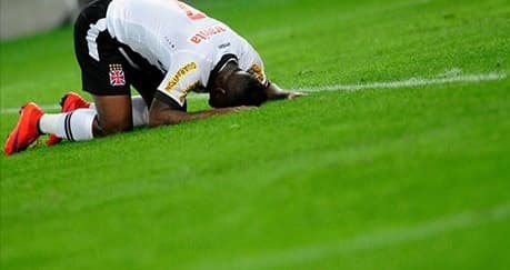 Vasco iguala marca negativa do Íbis e, mesmo assim, "Pior time do mundo" fica melhor que cruzmaltino