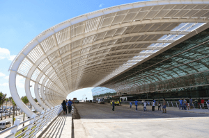 Obras de recuperação da pista do aeroporto de SGA começam em setembro