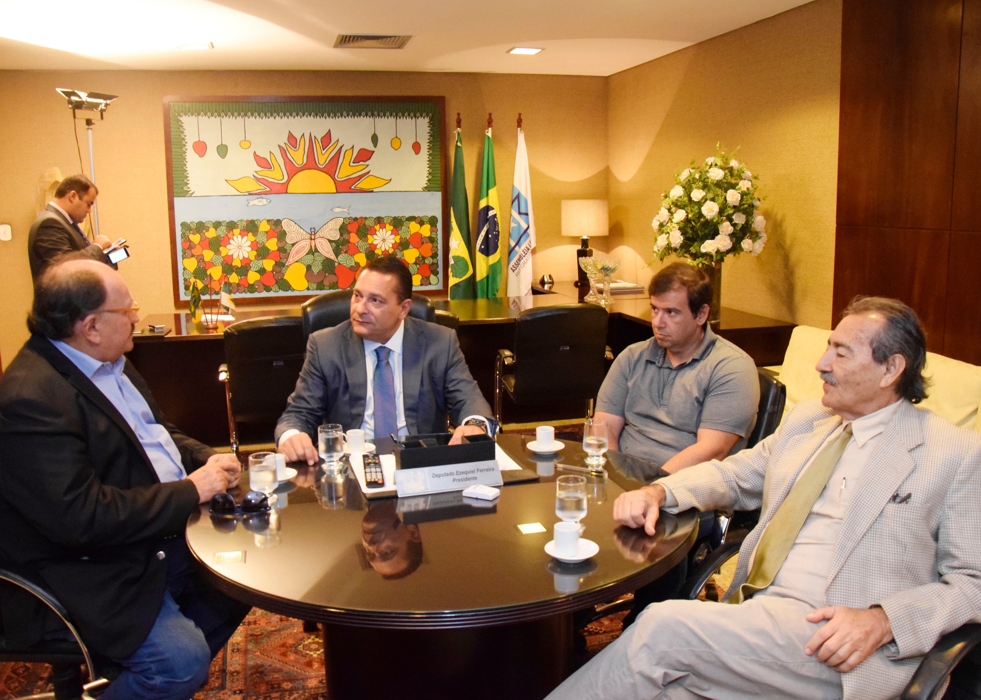 Presidente da Assembleia viabiliza transmissão do Prêmio Craque Potiguar 2016
