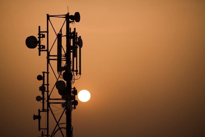 Claro, Oi, TIM ou Vivo: qual operadora tem a melhor internet no celular?