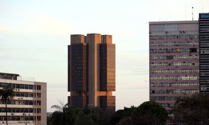Economia deve se estabilizar no curto prazo, aponta Copom, destacando melhora perceptível do cenário macroeconômico