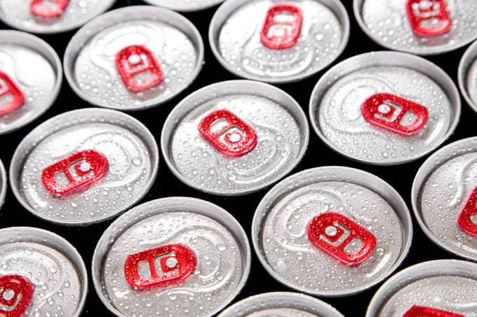 Álcool com energético tem o mesmo efeito que cocaína