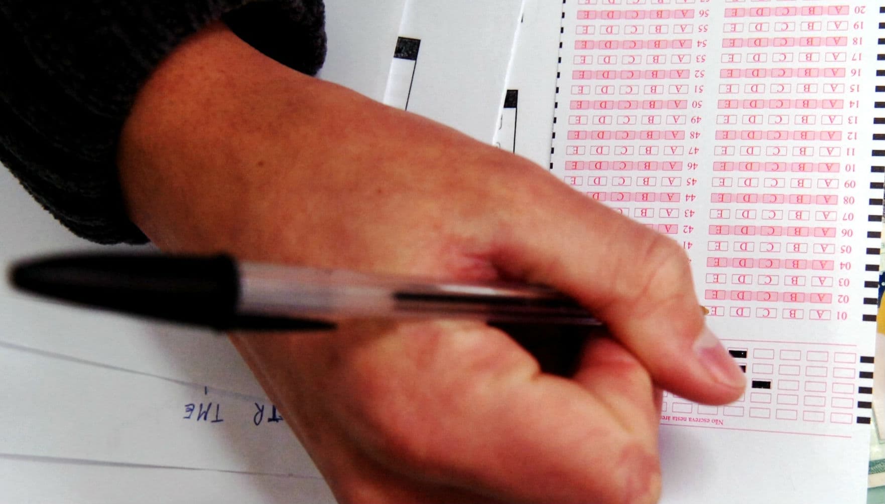 Câmara aprova isenção de taxa de concurso para desempregado e doador de medula