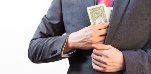 Mais brasileiros admitem ter ‘dado jeitinho', diz pesquisa; o que isso tem a ver com corrupção?