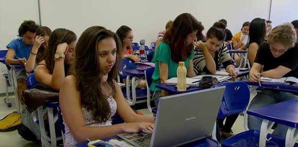 Governo confirma fim do Ciência Sem Fronteiras para cursos de graduação, e mira recursos para bolsas em pós-graduação