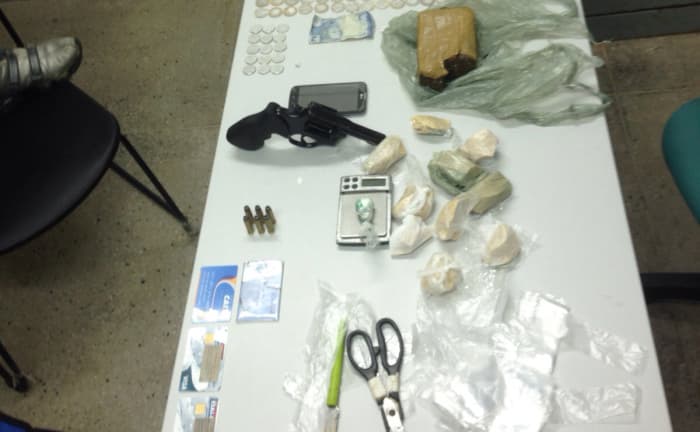PF prende Africana tentando embarcar no Augusto Severo "só" com 2,5kg de Cocaína