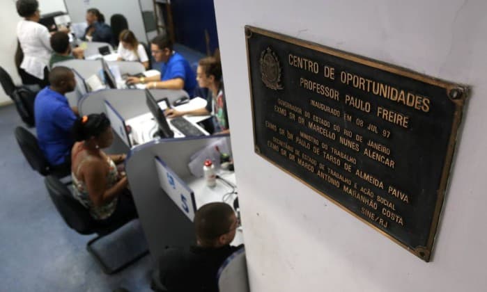 Número de desempregados no Brasil chega a 12 milhões