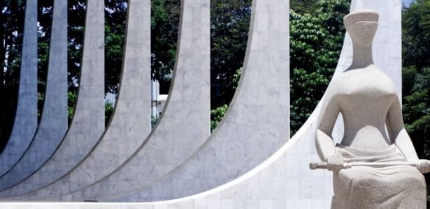 Policiamento na Praça dos Três Poderes é reforçado para julgamento de Bolsonaro no STF