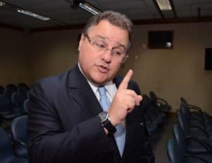 Por enquanto, 8 milhões de reais no esconderijo de Geddel