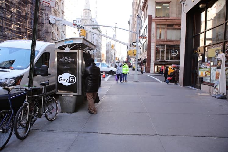 "ALIVIAR A TENSÃO" - FOTO: Empresa instala cabine para masturbação em Nova York com wifi e gera polêmica