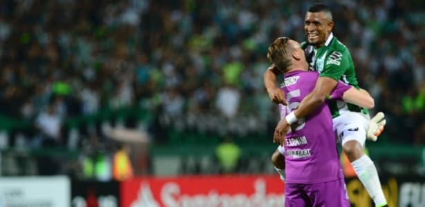 LIBERTADORES: Atlético Nacional da Colômbia vira sobre Rosario aos do 50 do segundo tempo e enfrenta SP na semifinal