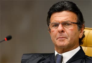 O jogo sujo contra o Juiz do "PETROLÃO"