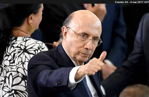 Ministro da Fazenda Henrique Meirelles diz que salários de homens e mulheres serão iguais em 20 anos